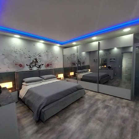 Casa Mika Hotel Procida Buitenkant foto